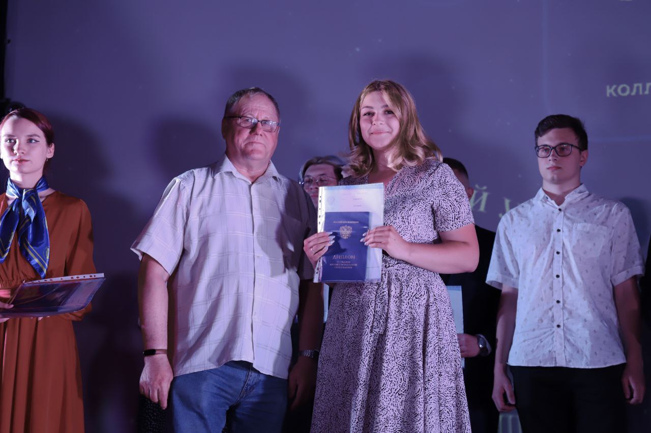 В Колледже космического машиностроения и технологий прошёл выпускной вечер