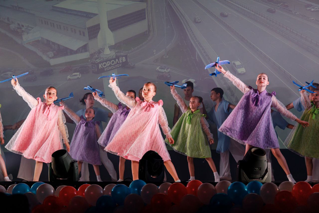 В Колледже космического машиностроения и технологий прошёл выпускной вечер