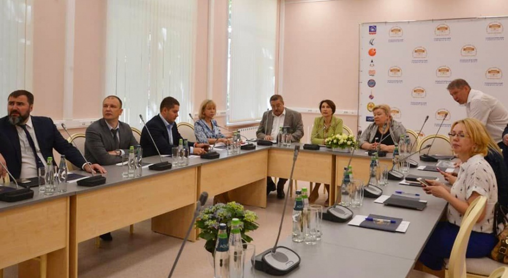 Министр образования Московской области посетила университетский колледж - «Технологический университет»