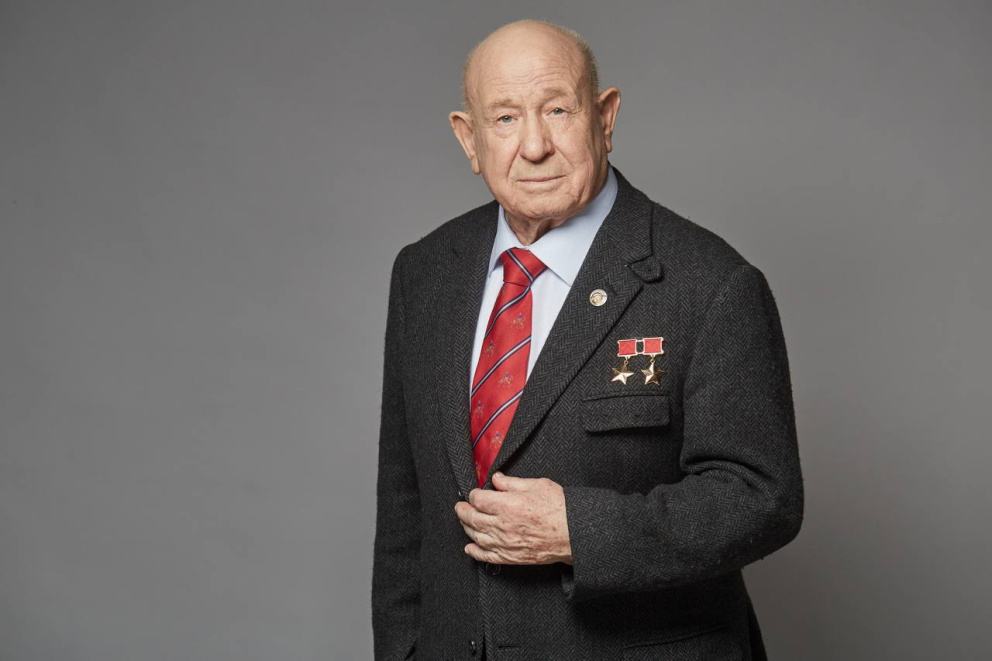 12 �����, ���������� ���� - ���������������� �����������