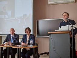 ������� ���� ������������ � ������ � ����������� ������������