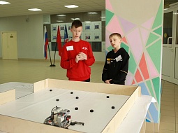 В университете состоялись Региональные открытые соревнованиях по робототехнике «КосмоRobots»