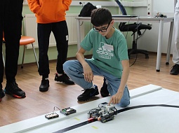 В университете состоялись Региональные открытые соревнованиях по робототехнике «КосмоRobots»