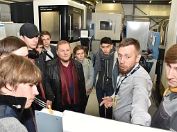 Студенты университета посетили Национальный центр вертолётостроения имени М.Л. Миля и Н.И. Камова